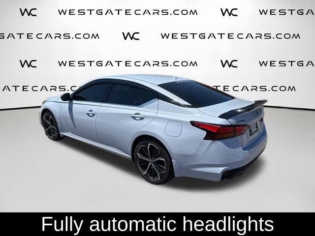 Used 2024 Nissan Altima 2.5 SR FWD image 8