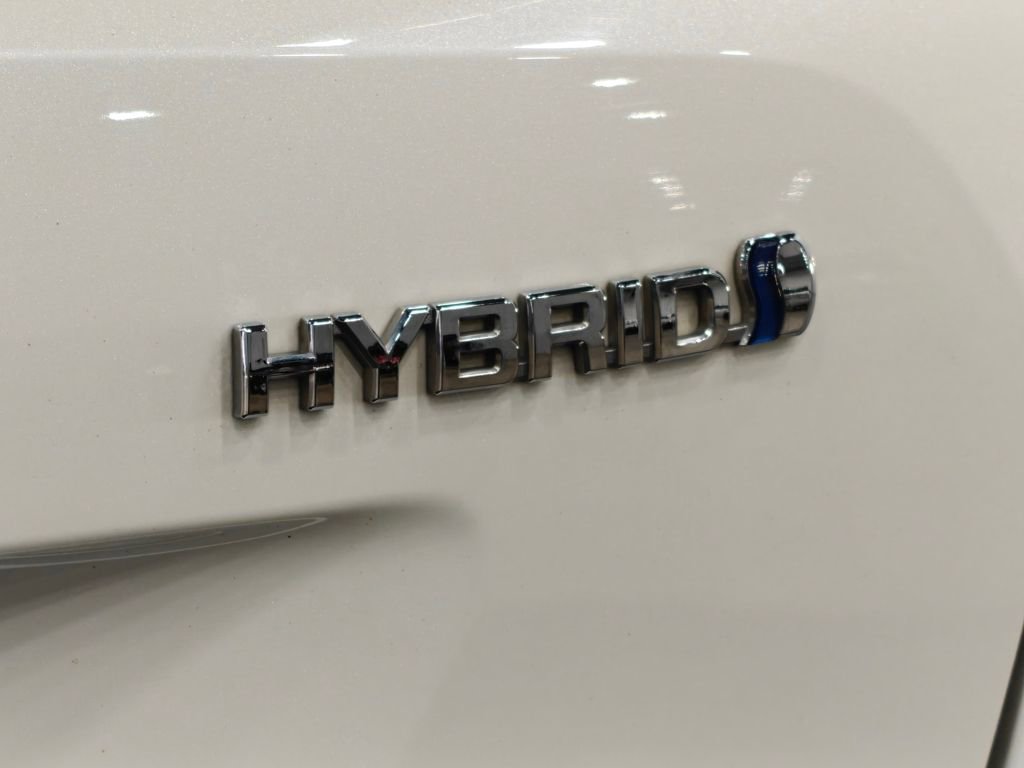 Used 2016 Toyota Prius Three image 48