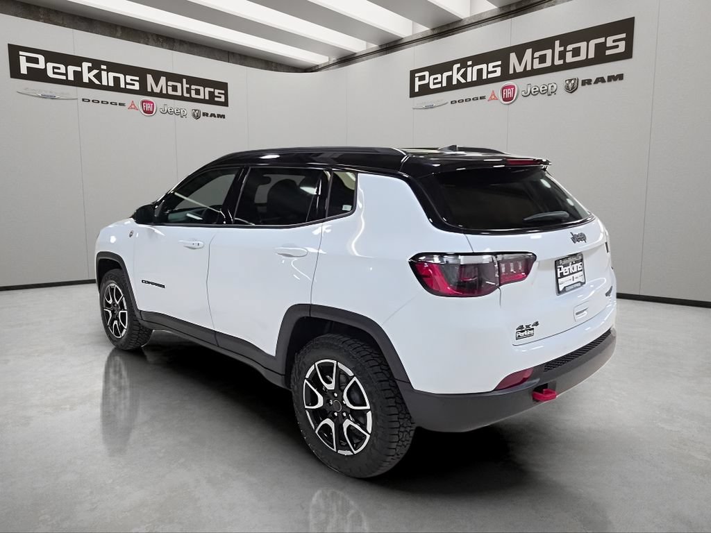 New 2026 Jeep Compass Trailhawk AWD/4WD image 3