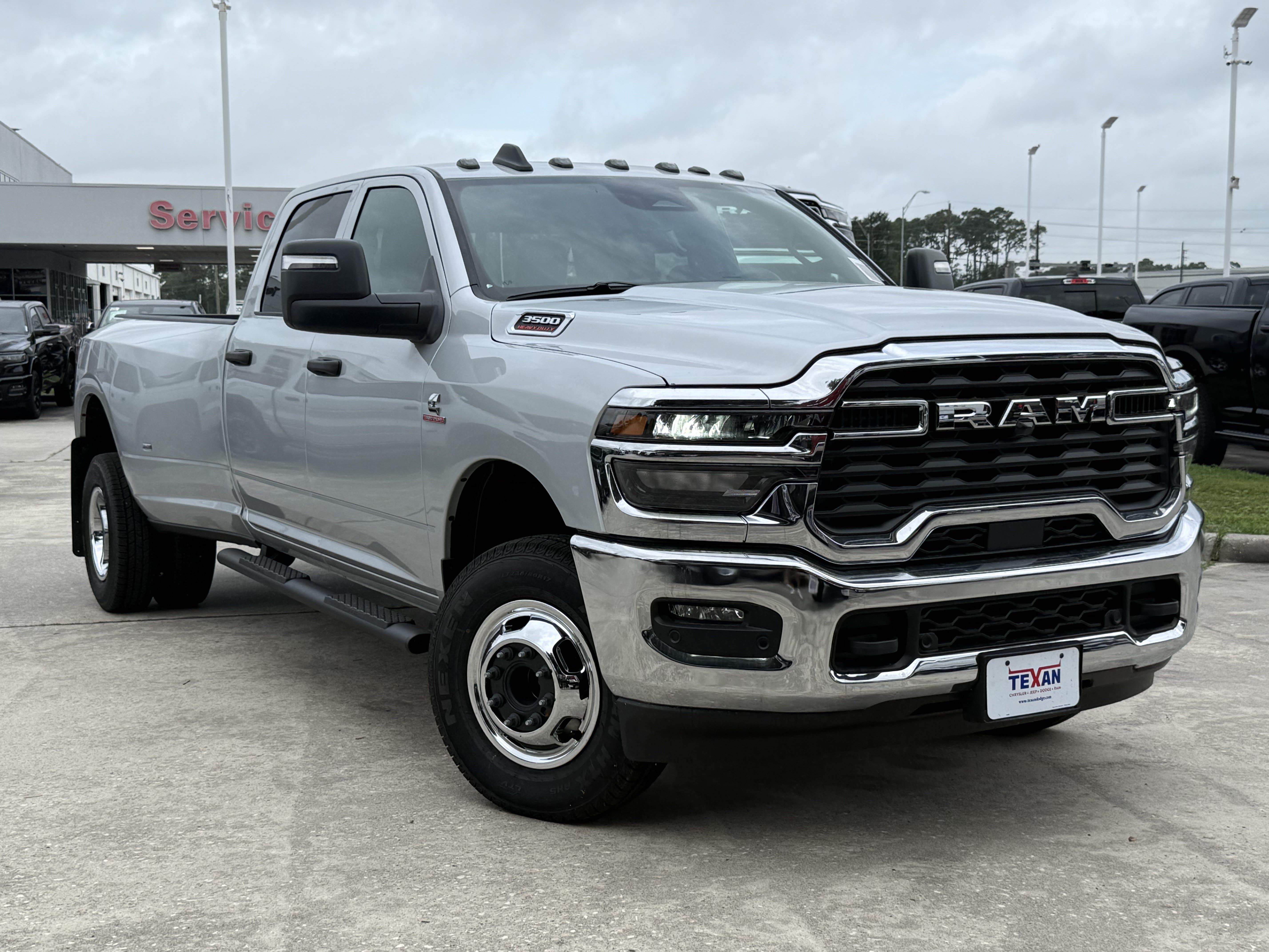 New 2026 RAM 3500 Tradesman AWD/4WD video 2