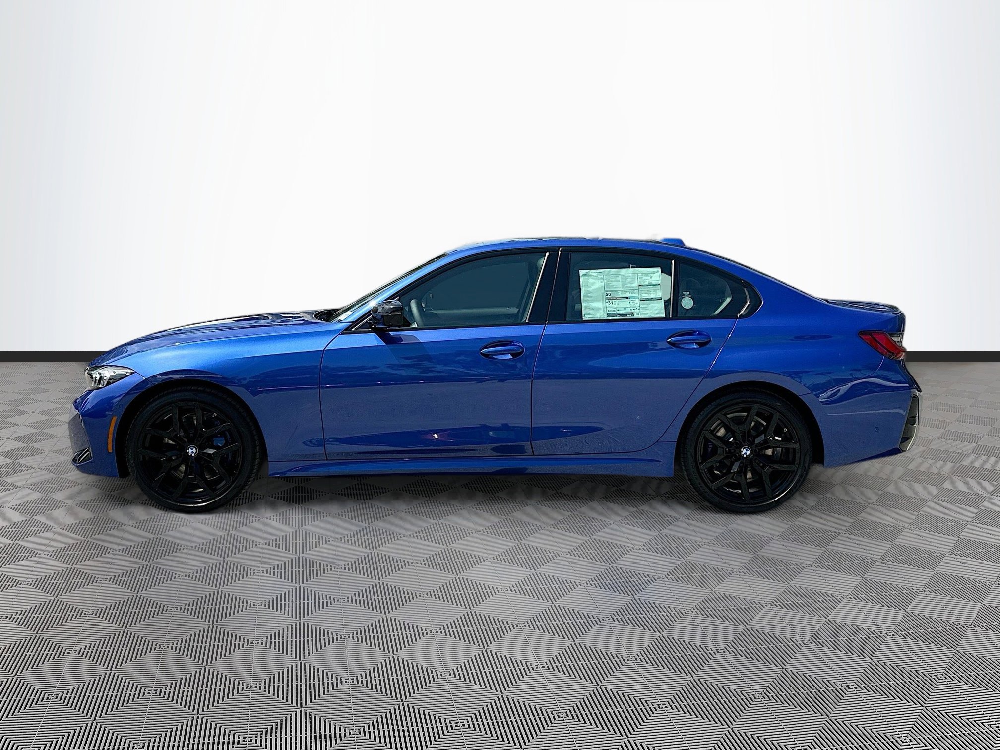 New 2025 BMW 330i Sedan image 4