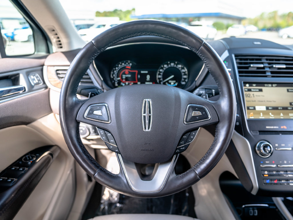 Used 2019 Lincoln MKC Reserve w/ MKC Climate Package AWD/4WD image 17