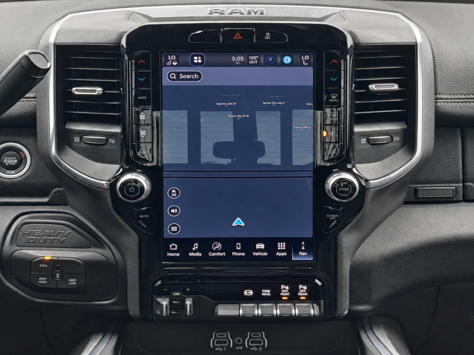 Used 2025 RAM 2500 Laramie AWD/4WD image 14