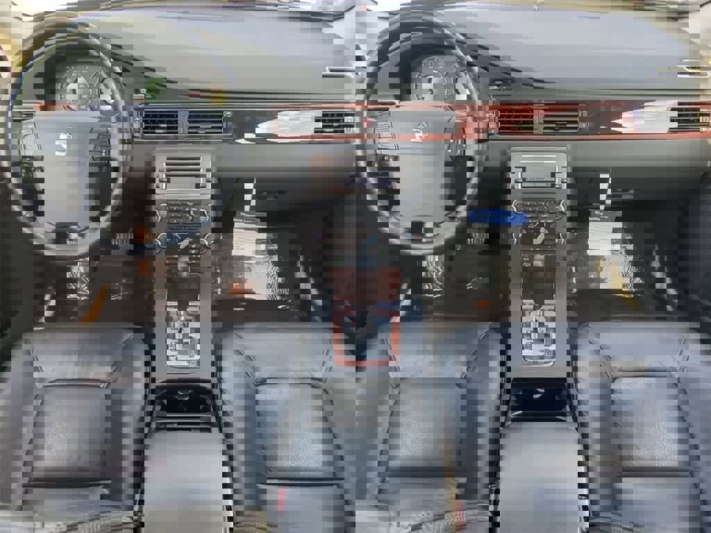 Used 2008 Volvo XC70 3.2 image 14