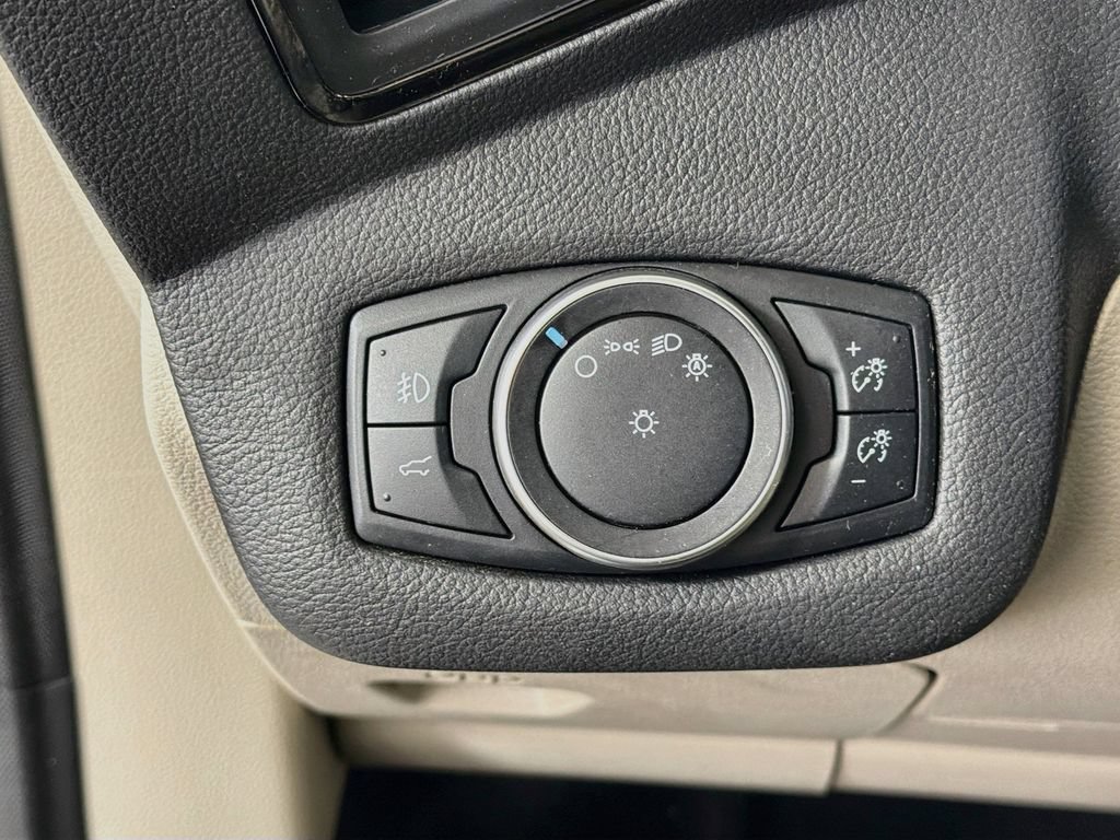 Used 2017 Ford Escape Titanium AWD/4WD image 12