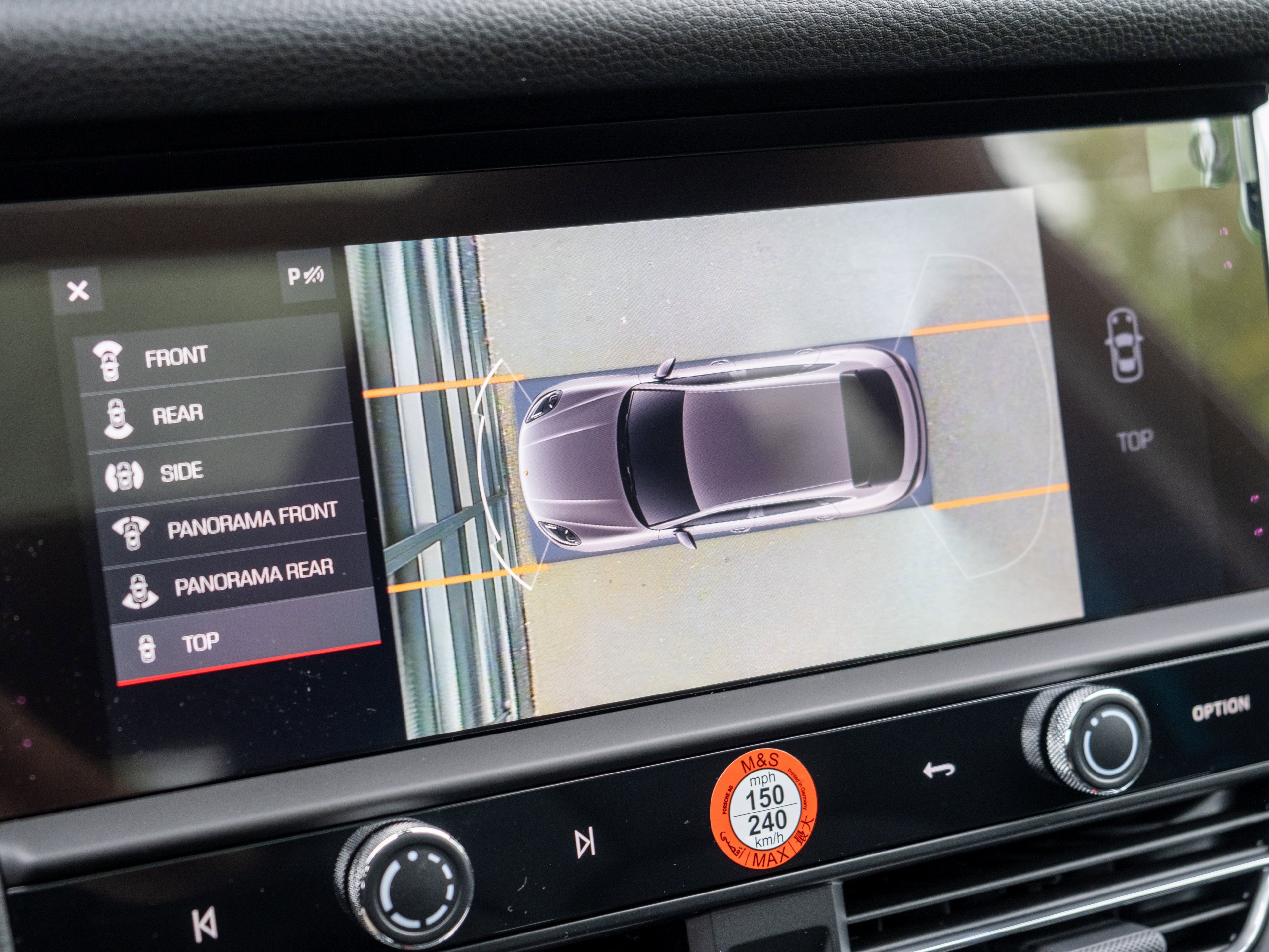 Certified 2025 Porsche Macan image 29