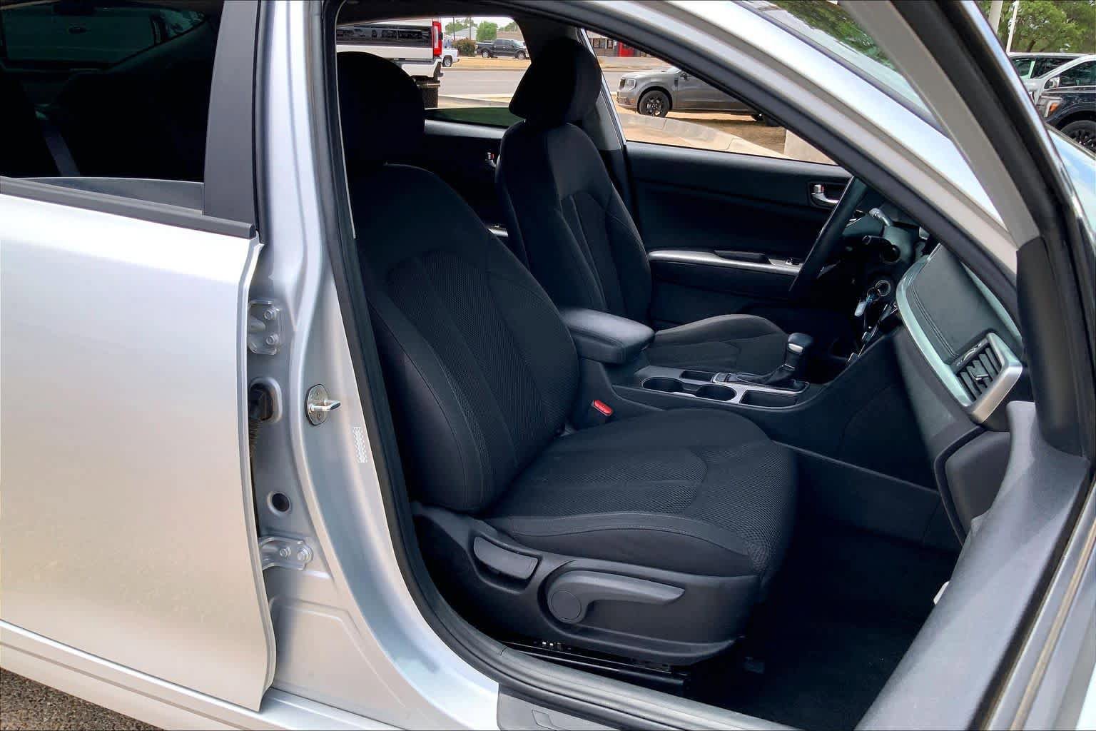 Used 2020 Kia Optima LX FWD image 9
