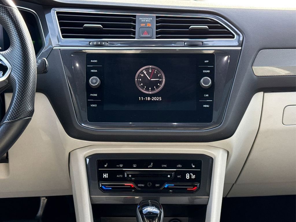 Used 2023 Volkswagen Tiguan SE R-Line image 20