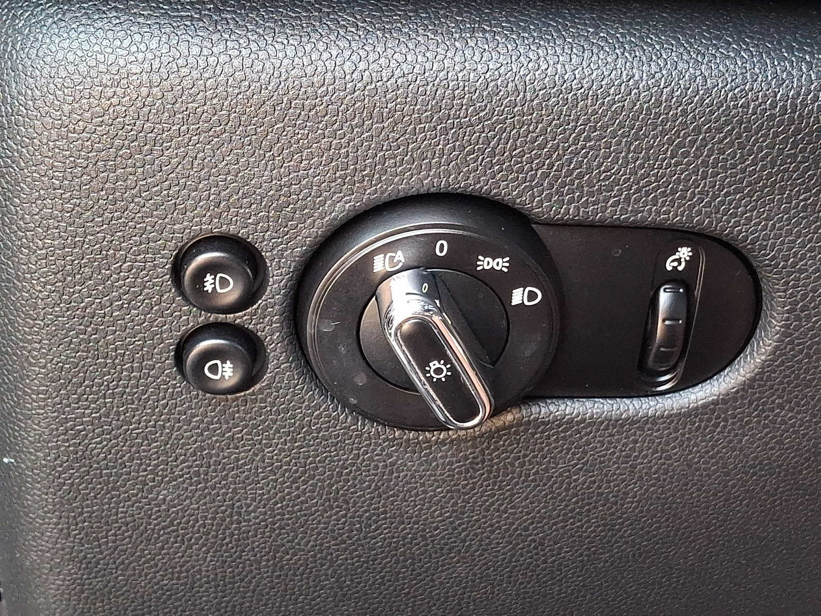 Used 2015 MINI Cooper S FWD image 24