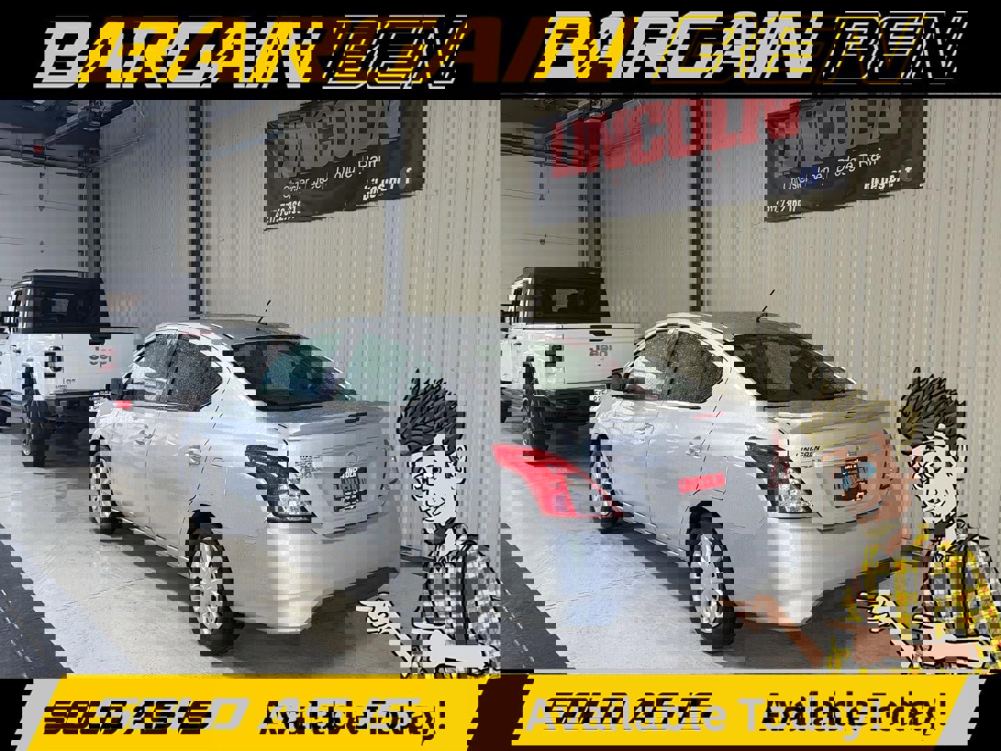 Used 2017 Nissan Versa SV image 3