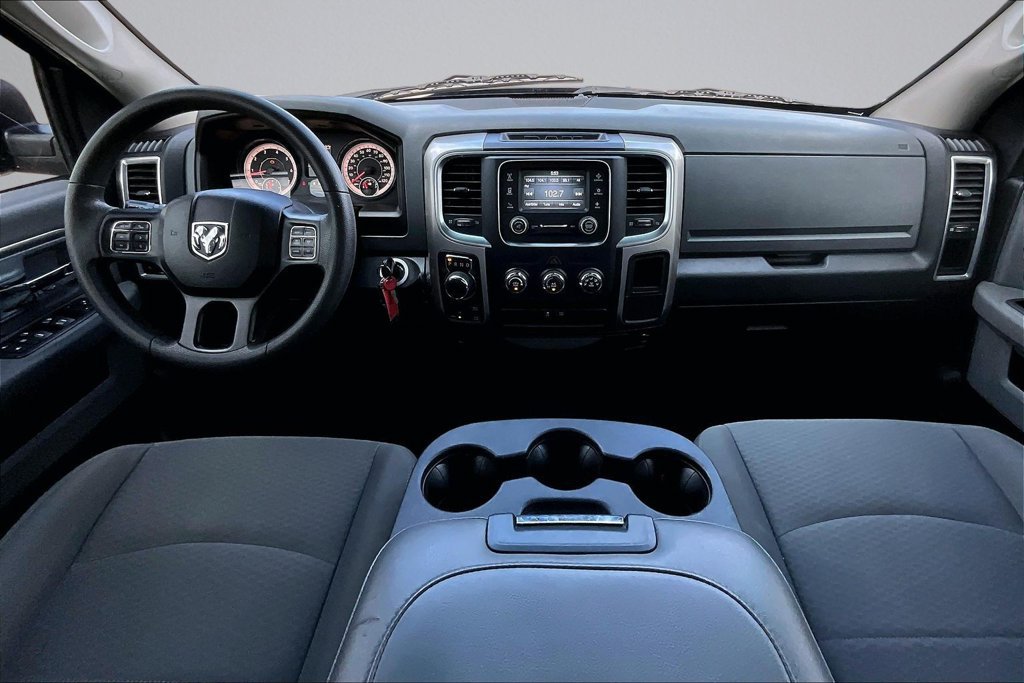 Used 2018 RAM 1500 Classic SLT AWD/4WD image 13