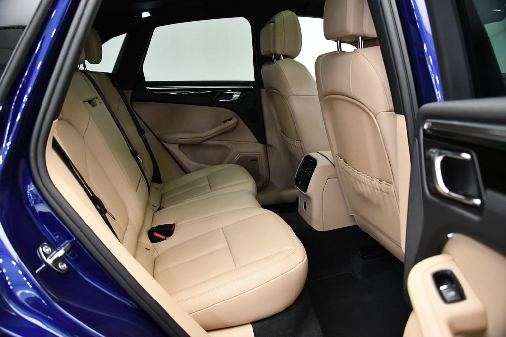 Used 2025 Porsche Macan image 51