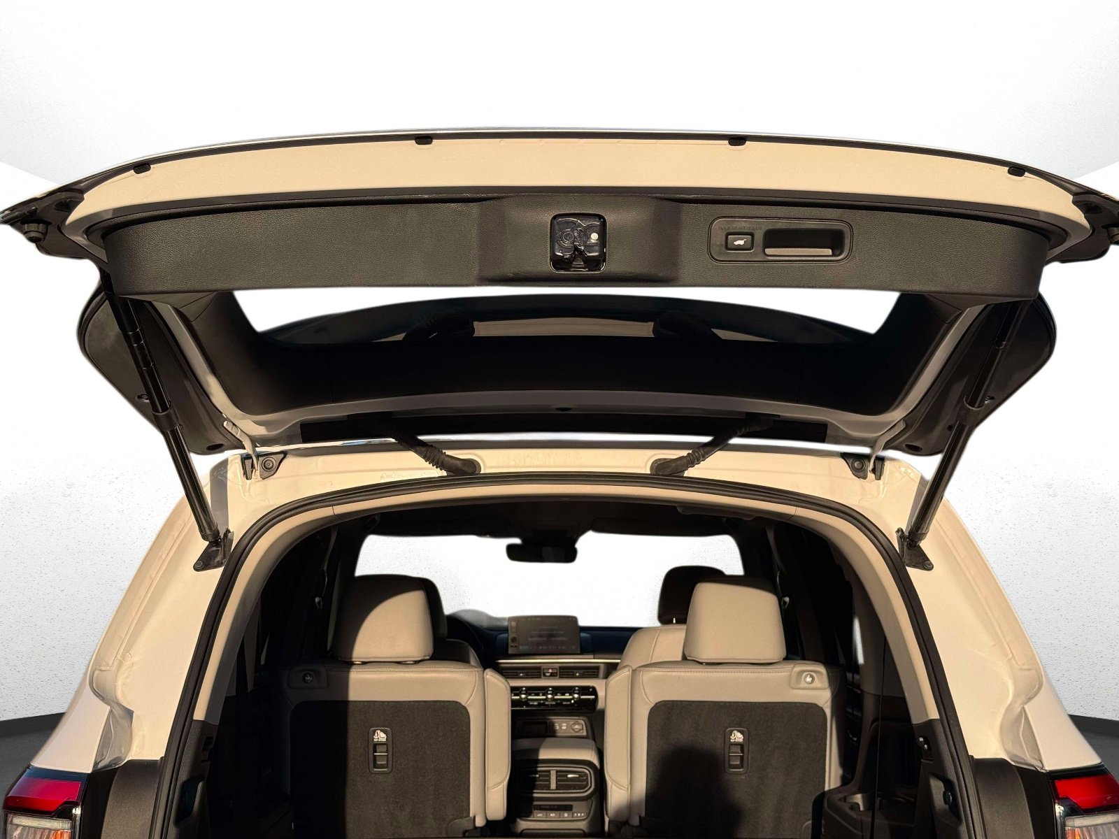 Used 2023 Honda Pilot EX-L image 12