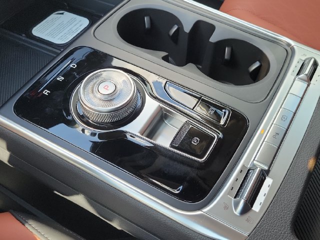 New 2027 Kia Carnival SX FWD image 38