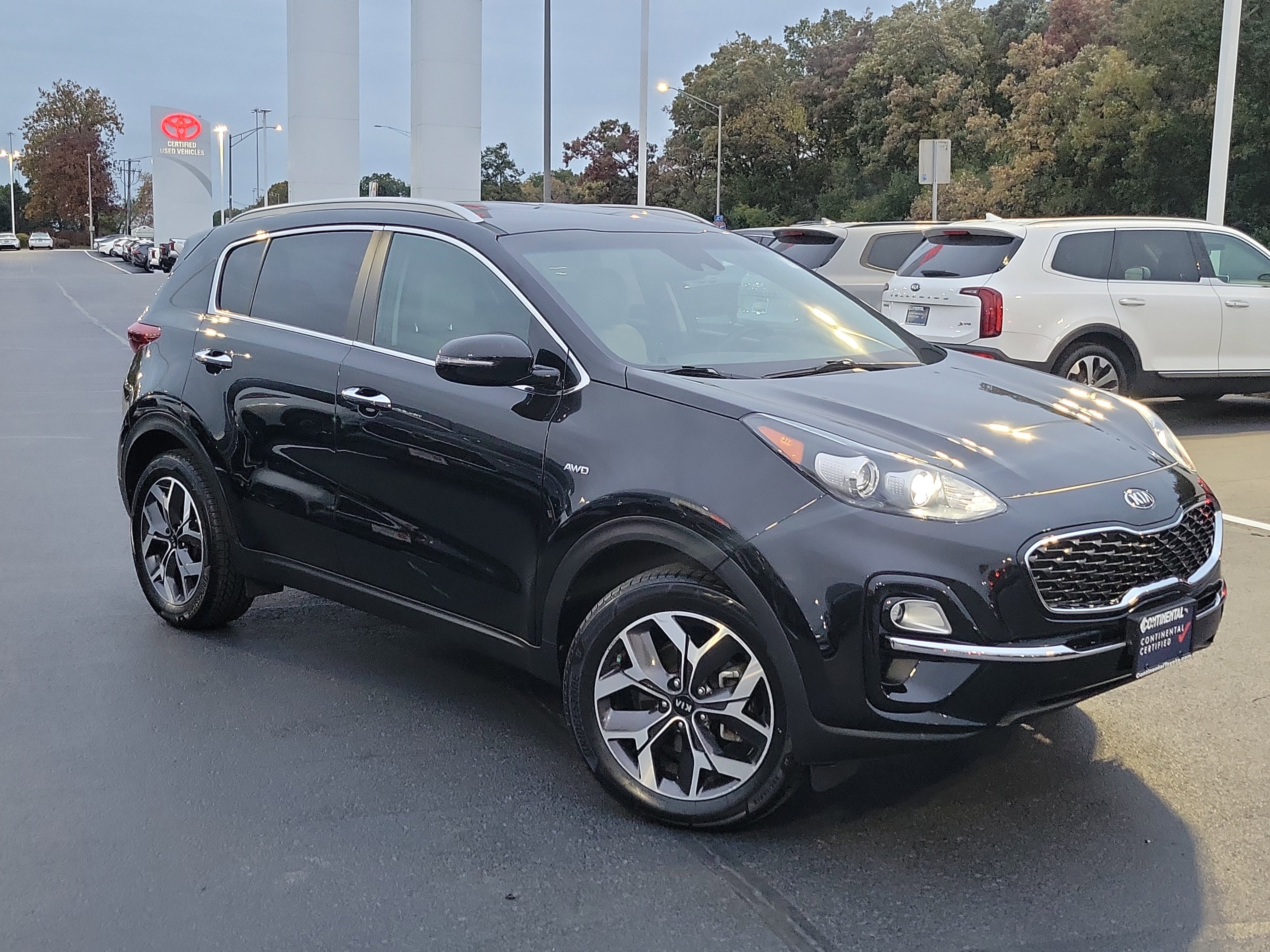 Used 2021 Kia Sportage EX image 2