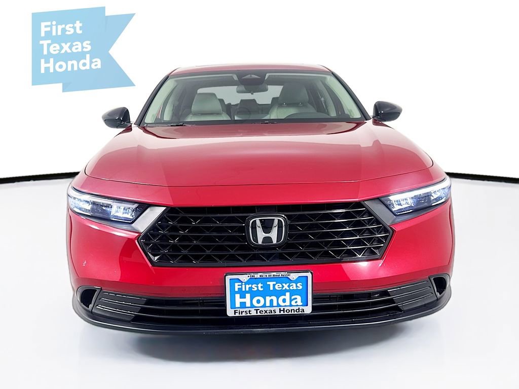 Certified 2025 Honda Accord SE image 2