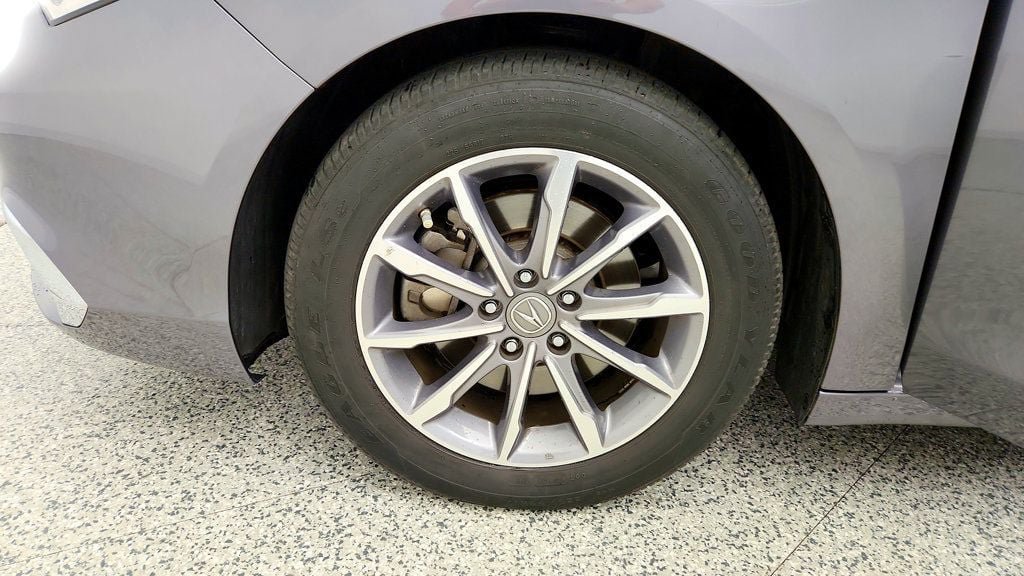 Used 2019 Acura TLX FWD image 9
