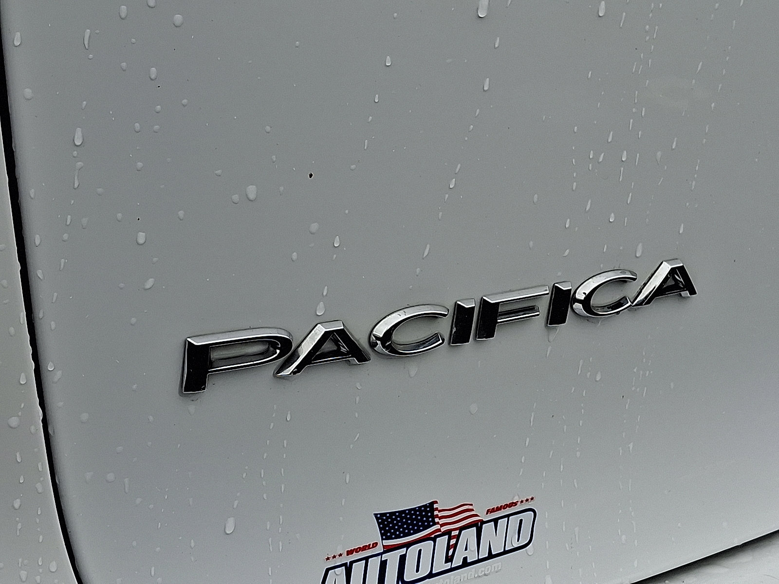 Certified 2023 Chrysler Pacifica Touring-L image 30