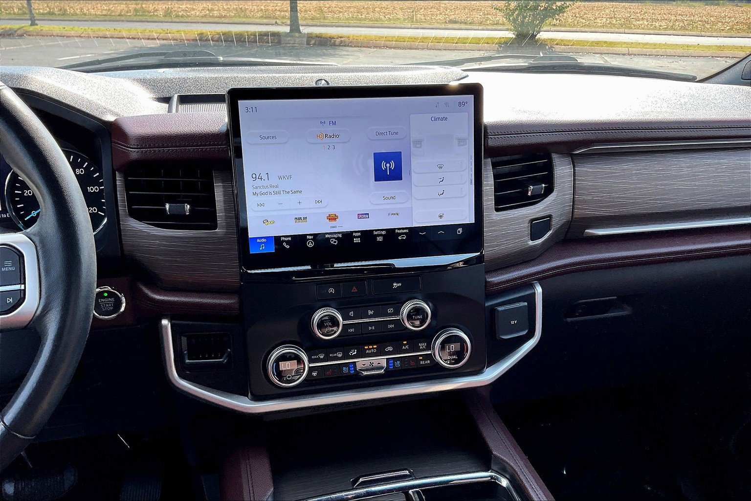 Used 2024 Ford Expedition Max Limited image 6