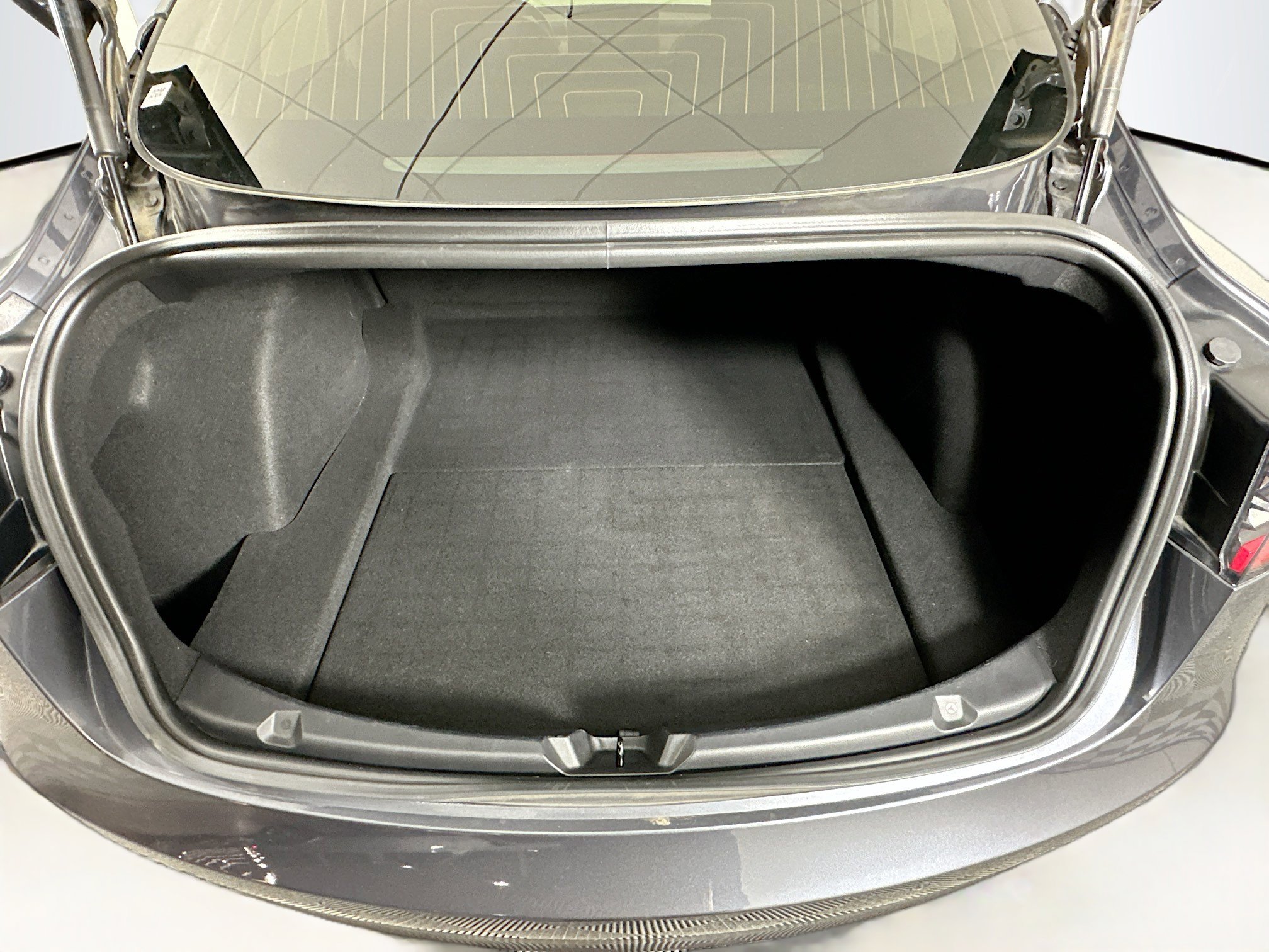 Used 2018 Tesla Model 3 Long Range RWD image 27