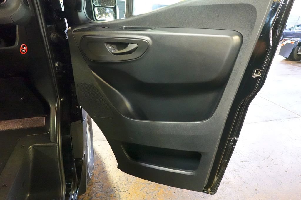 Used 2025 Mercedes-Benz Sprinter 2500 image 24