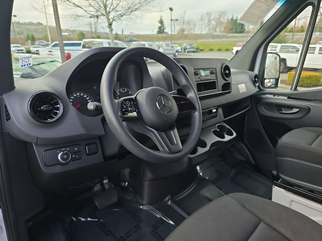 Used 2023 Mercedes-Benz Sprinter 144 Cargo image 11