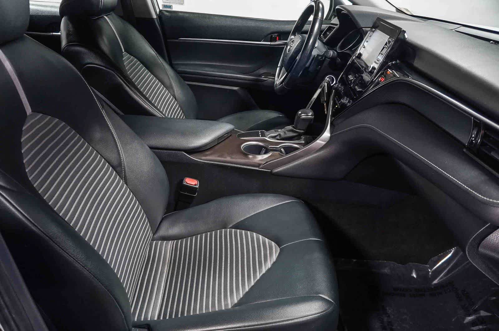 Certified 2022 Toyota Camry SE FWD image 19