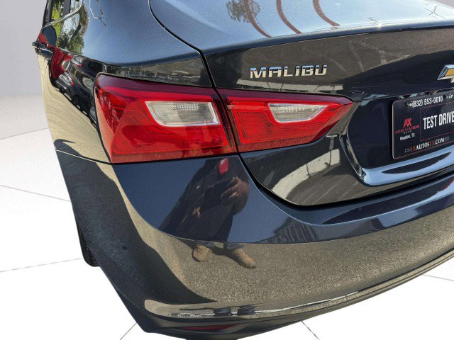 Used 2016 Chevrolet Malibu LT image 16
