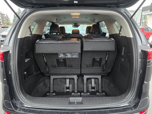 Certified 2022 Kia Carnival LX image 18