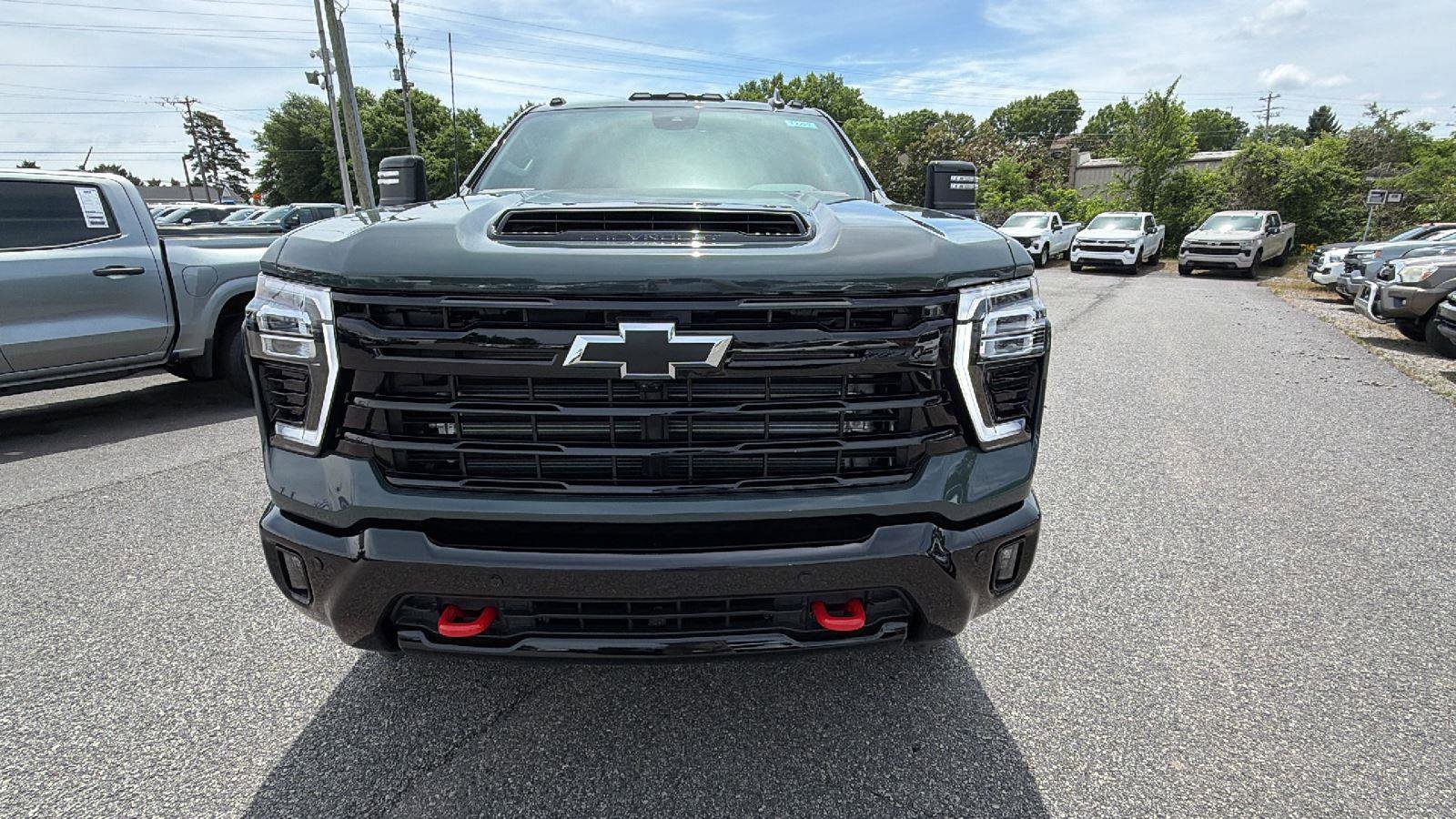 New 2026 Chevrolet Silverado 2500 LT w/ Trail Boss Package AWD/4WD image 2