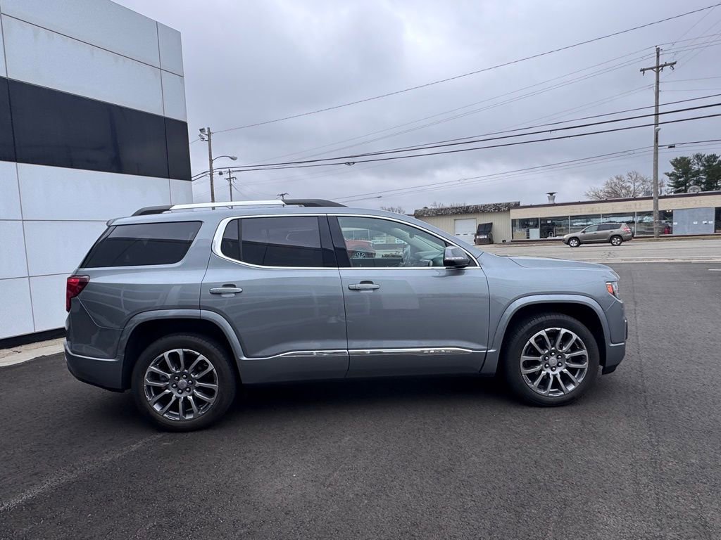 Used 2023 GMC Acadia Denali w/ Denali Ultimate Package image 5