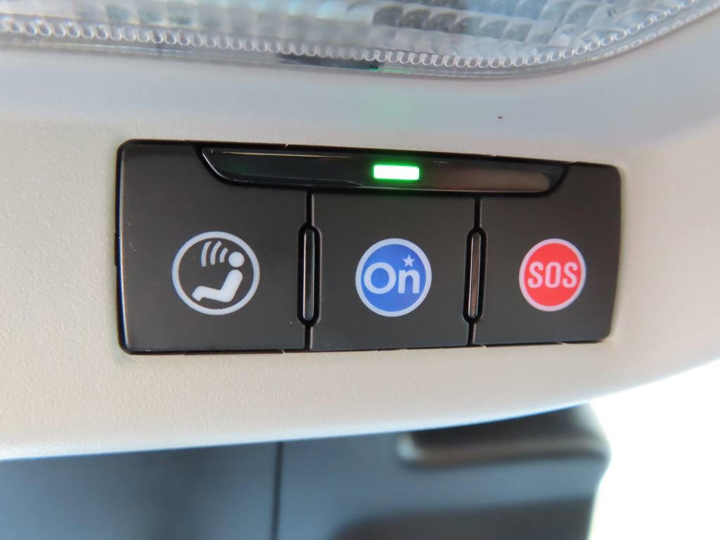 Certified 2025 Chevrolet Trax LT image 7