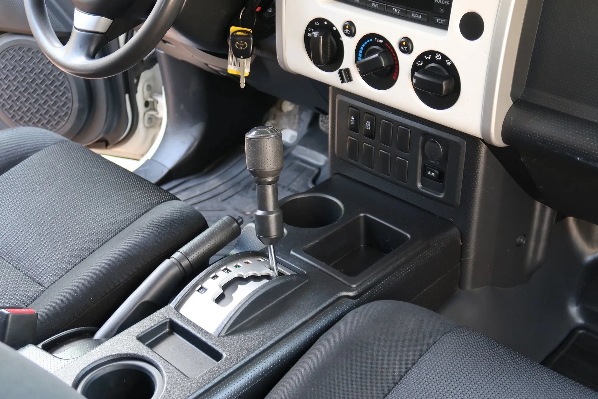 Used 2009 Toyota FJ Cruiser 2WD w/ TRD Sport Pkg image 35