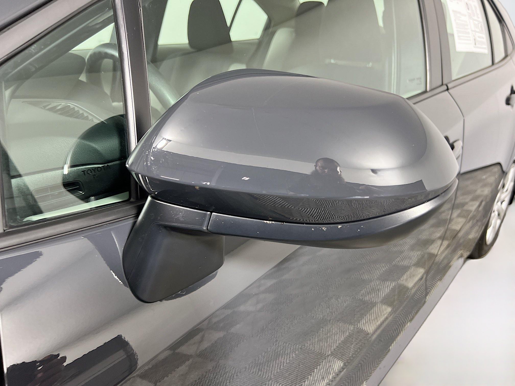 Used 2025 Toyota Corolla LE FWD image 13