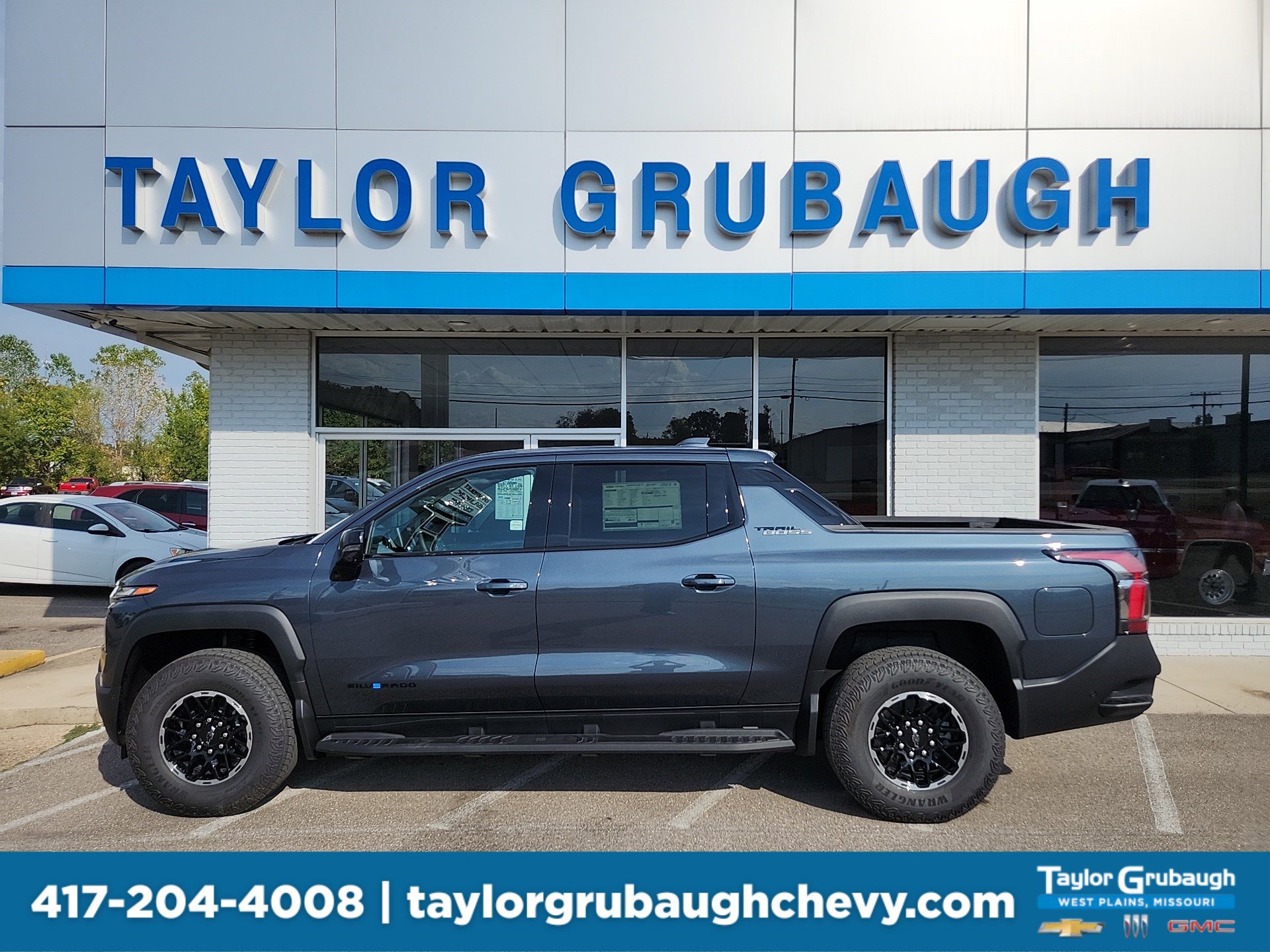 New 2026 Chevrolet Silverado EV Trail Boss w/ Premium Package image 1