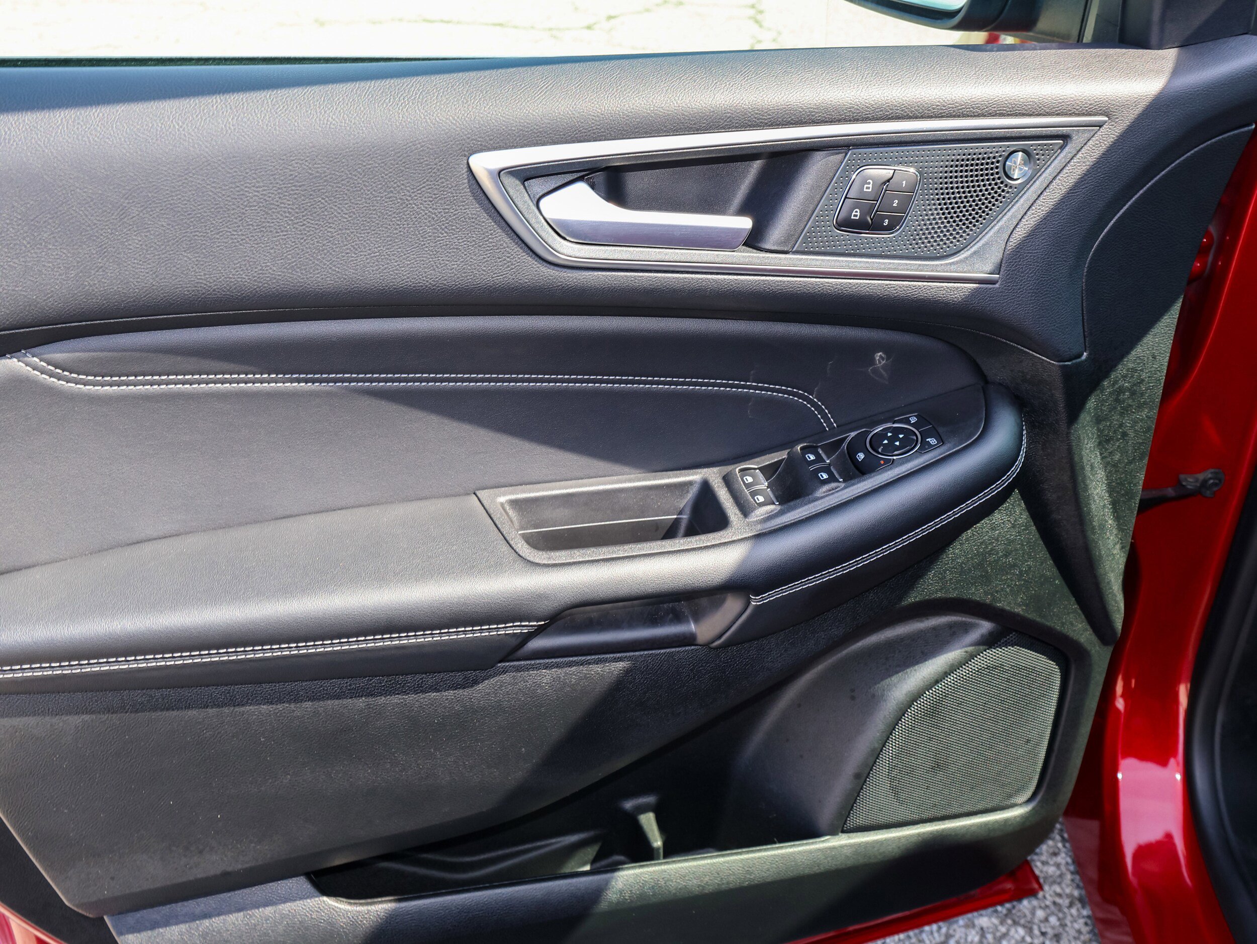 Used 2024 Ford Edge Titanium w/ Equipment Group 301A image 15