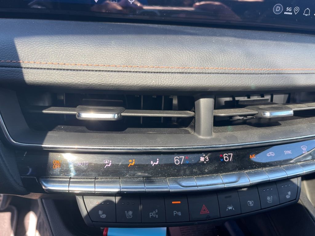 Used 2025 Cadillac CT5 V image 10