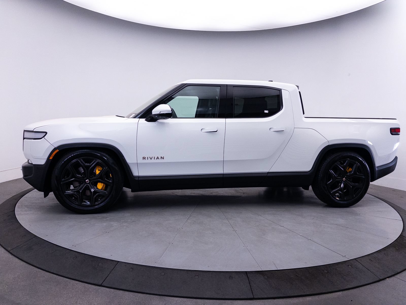 Used 2023 Rivian R1T Adventure AWD/4WD image 46