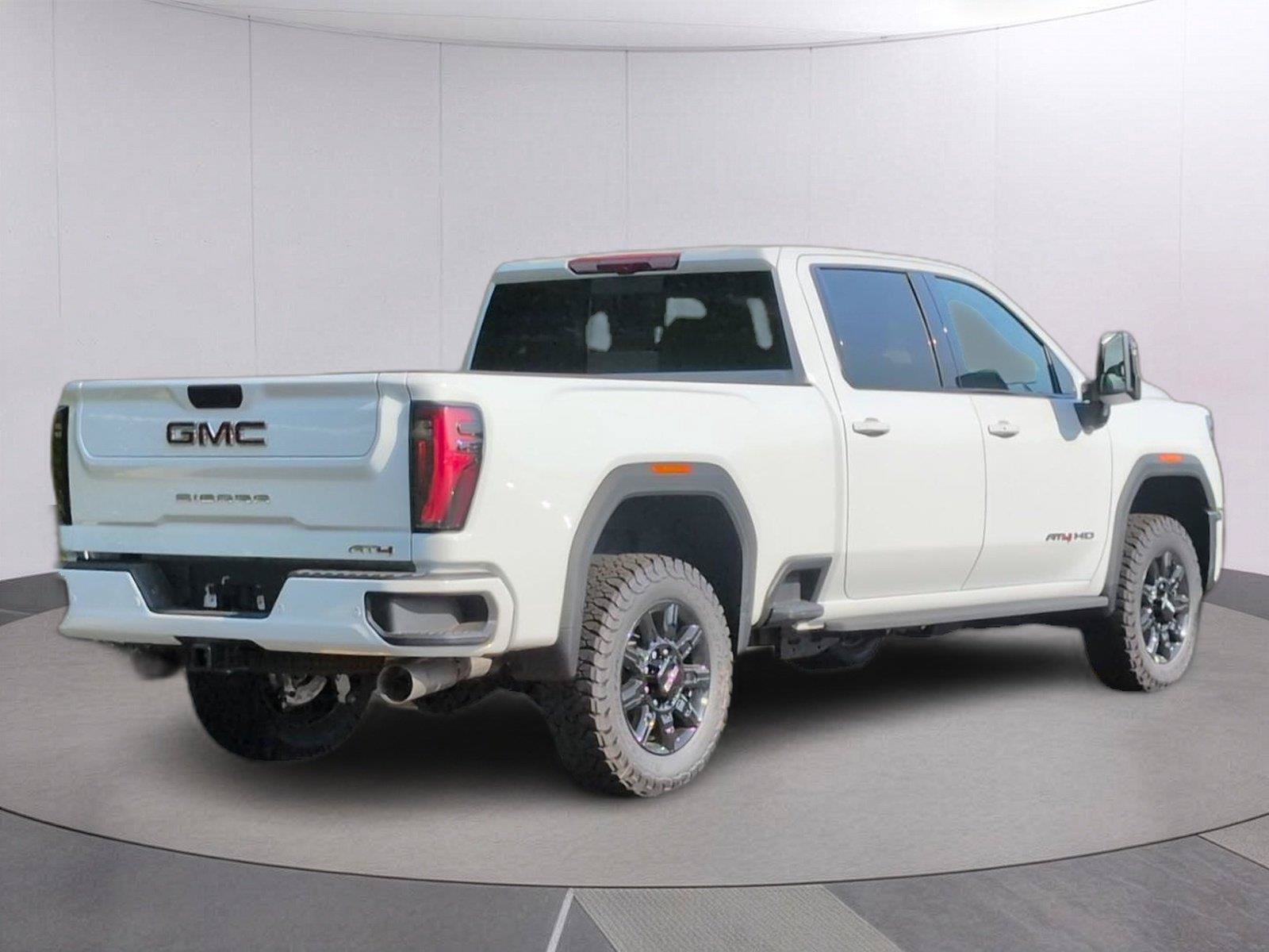New 2026 GMC Sierra 2500 AT4 w/ AT4 Premium Plus Package AWD/4WD image 7