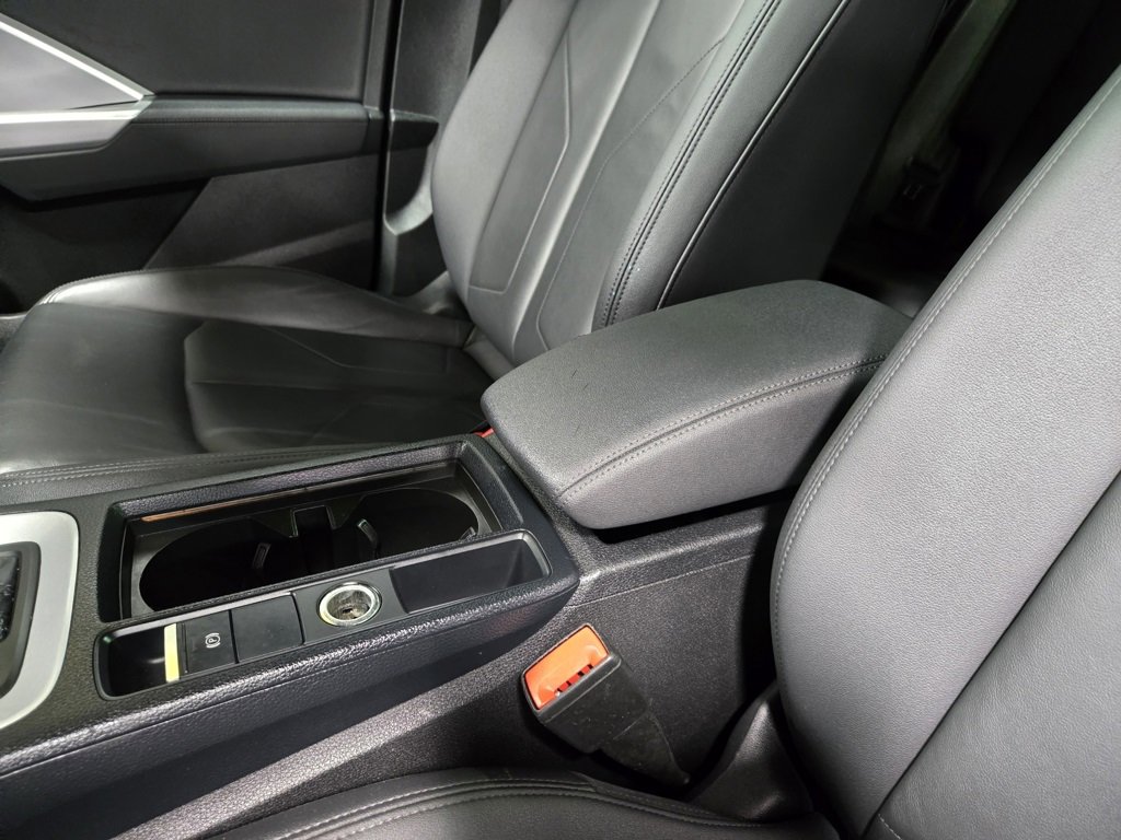 Used 2024 Audi Q3 2.0T Premium image 29