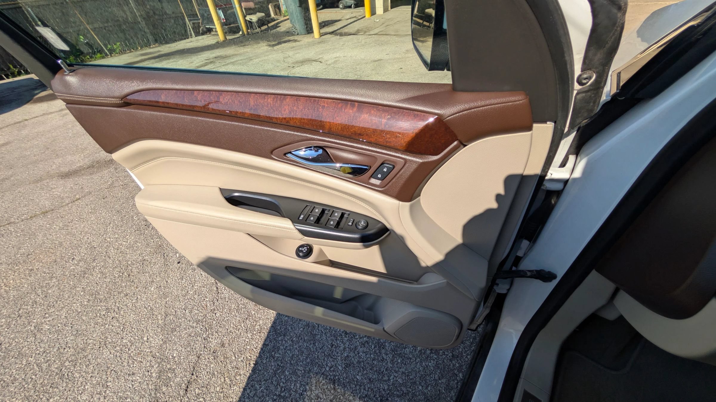 Used 2013 Cadillac SRX Premium w/ Driver Assist Package AWD/4WD image 10