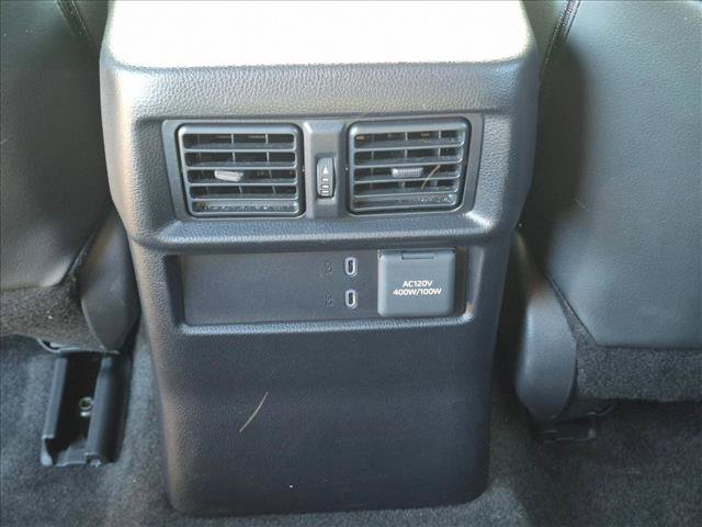 Certified 2025 Toyota 4Runner Limited AWD/4WD image 17