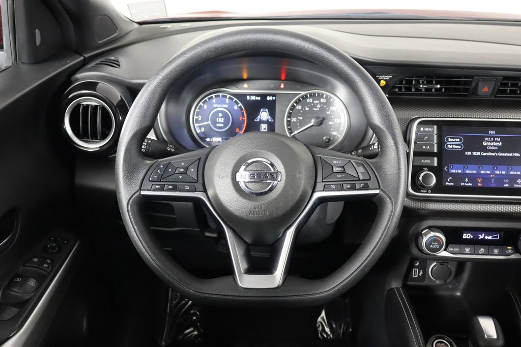 Used 2020 Nissan Kicks SV FWD image 7
