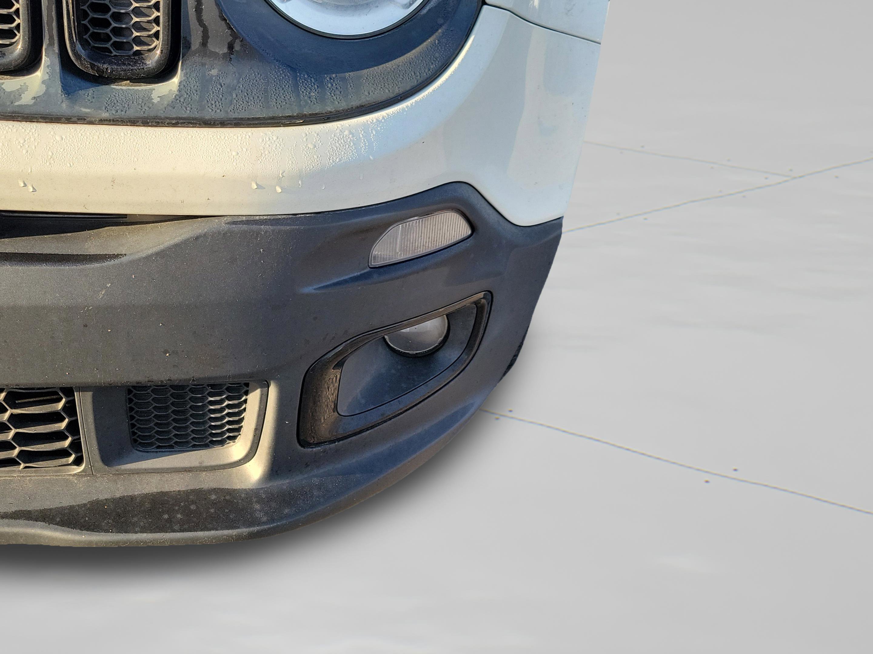 Used 2017 Jeep Renegade Altitude image 20