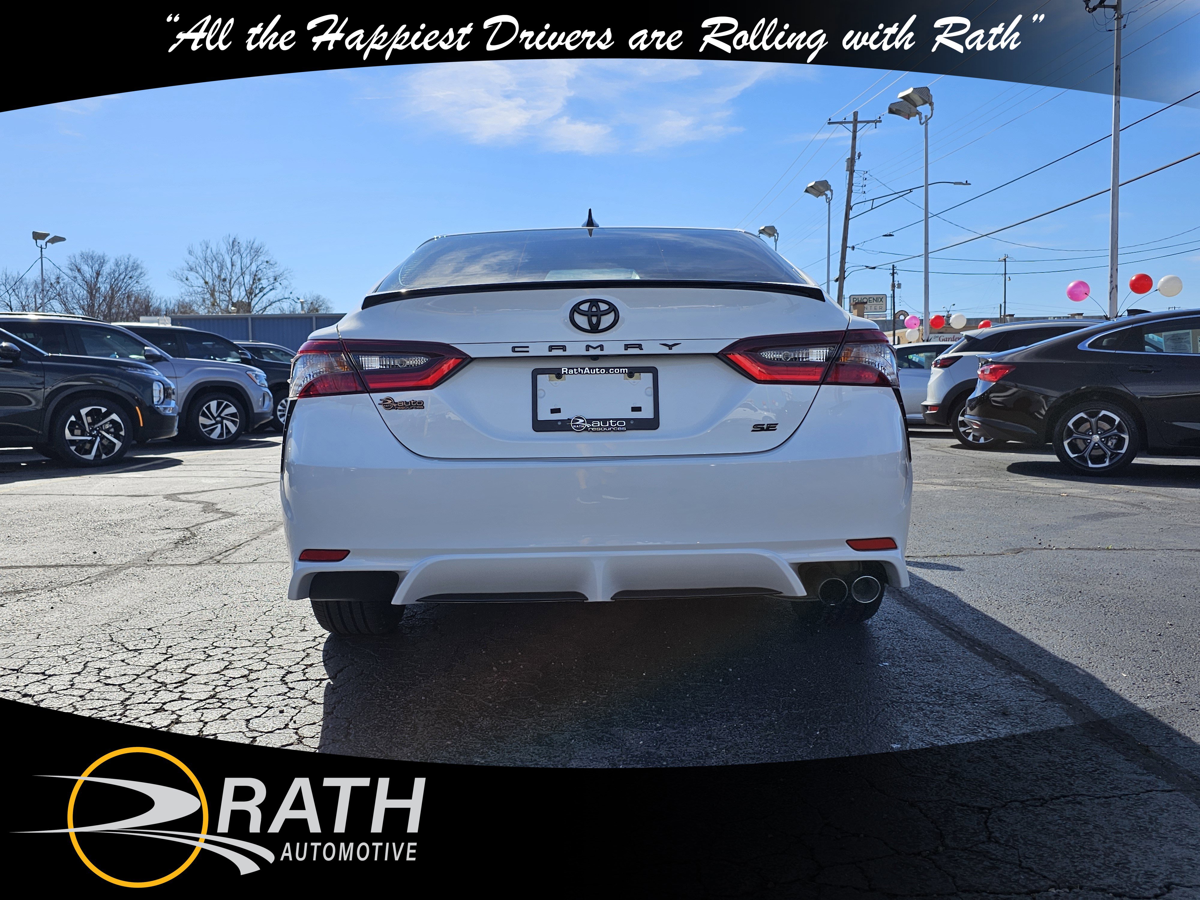 Used 2023 Toyota Camry SE image 7