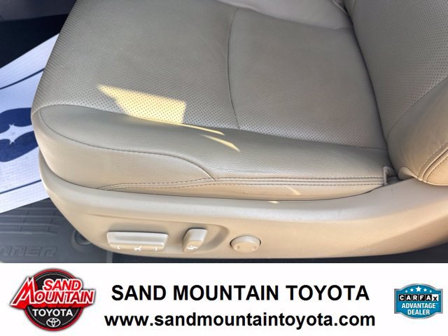 Used 2024 Toyota 4Runner Limited AWD/4WD image 14