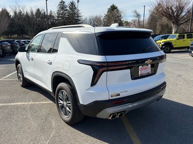 Used 2025 Chevrolet Traverse LT image 5