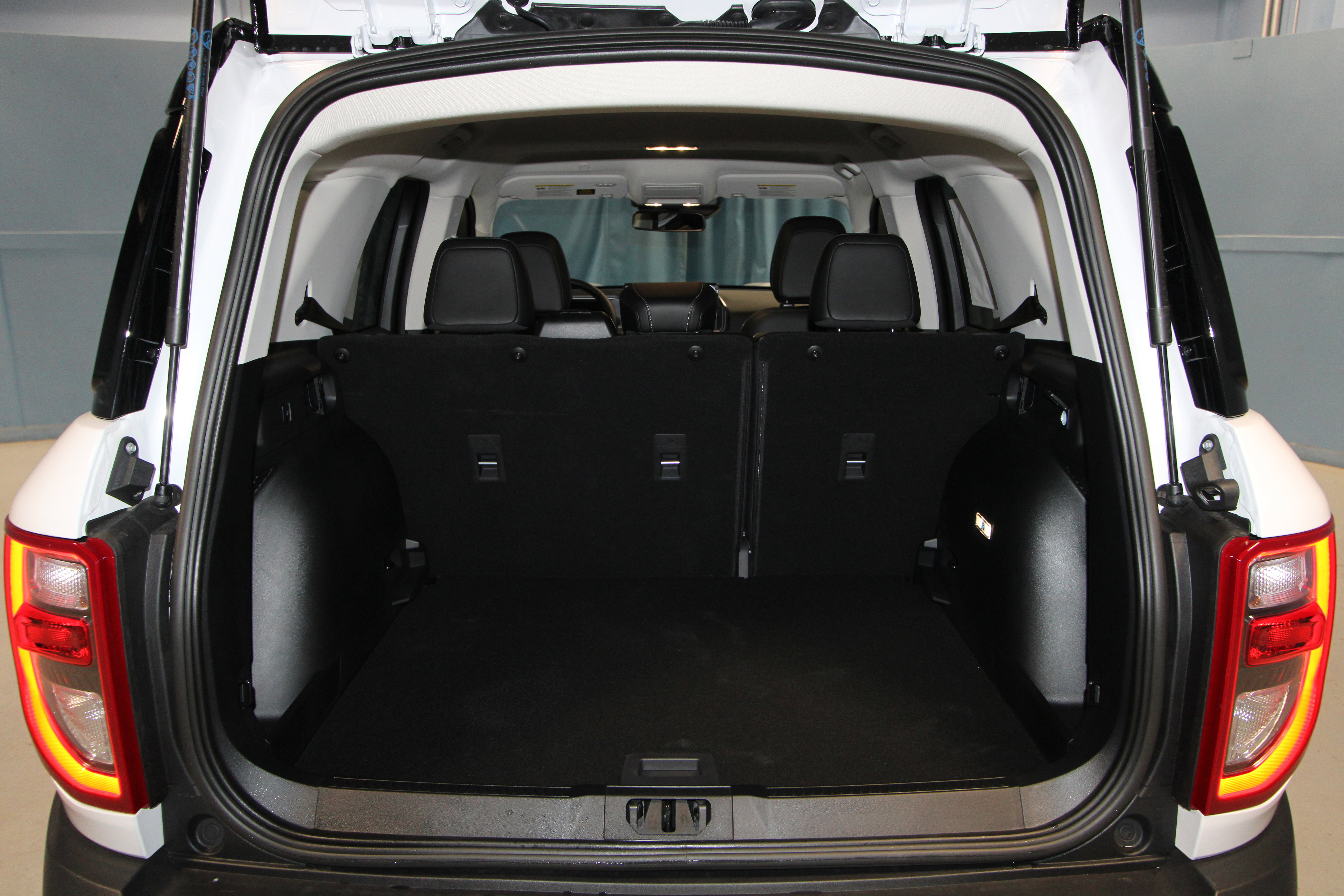 New 2025 Ford Bronco Sport Outer Banks w/ Outer Banks Tech Package+ AWD/4WD image 38