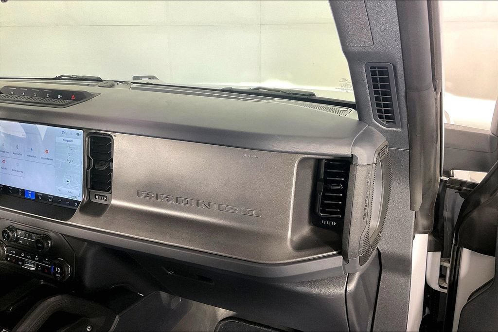 Used 2025 Ford Bronco Badlands AWD/4WD image 19