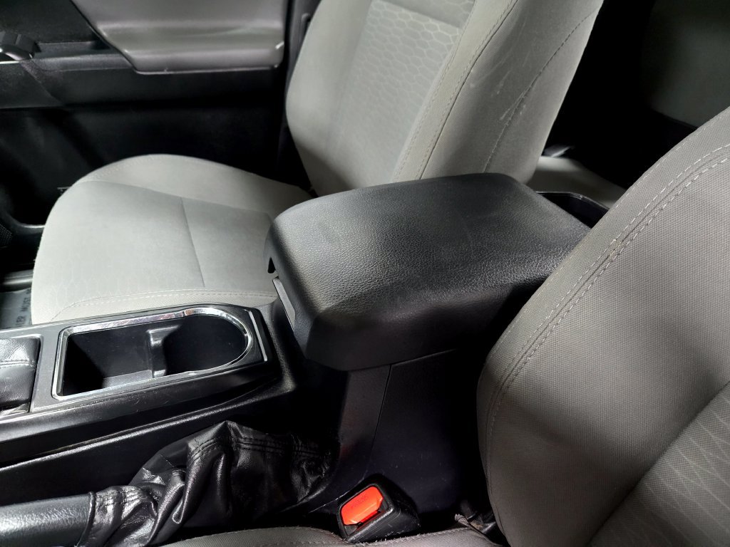 Used 2017 Toyota Tacoma SR RWD image 24